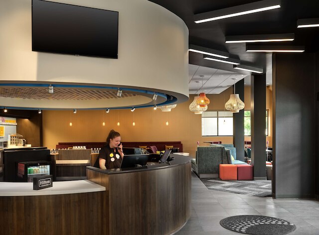 トゥルー バイ ヒルトン インディアナポリス ダウンタウン インディアナ