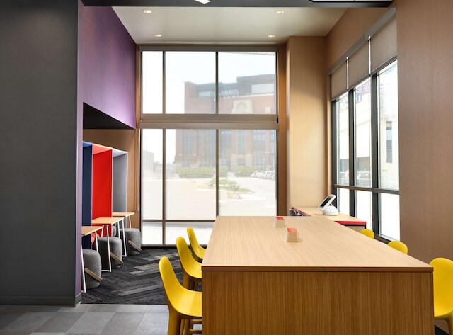 トゥルー バイ ヒルトン インディアナポリス ダウンタウン インディアナ