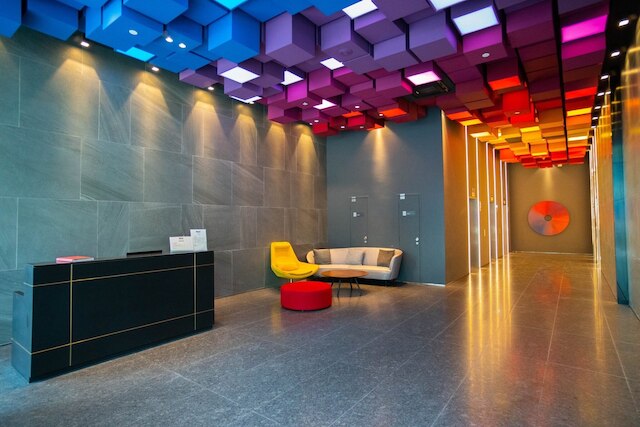 オーロラ パビリオン ブキッ ジャリル バイ オディ スイーツ