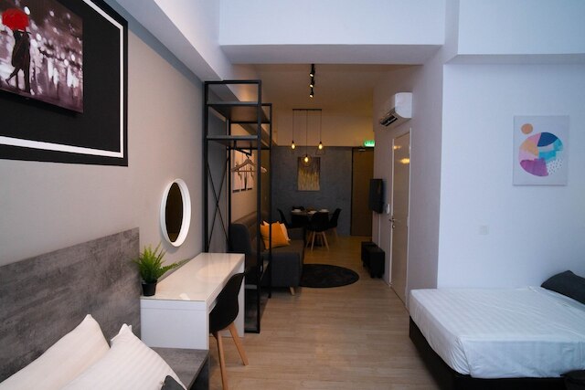 オーロラ パビリオン ブキッ ジャリル バイ オディ スイーツ