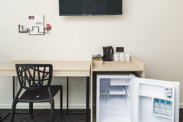 ナイトキャップ アット コマーシャル ホテル