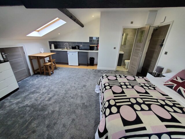 ザ アッシュクロフト アパートメンツ