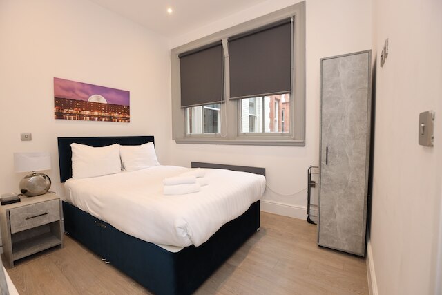 16 クイーン アベニュー