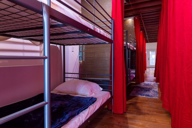 ザ ルミ ホステル