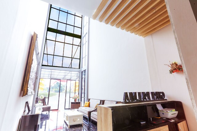 ギリ パルマ ホテル