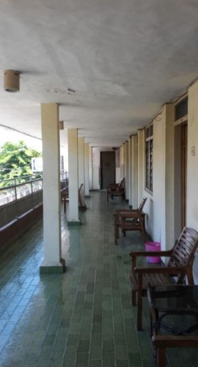 ホテル インダー シャリア