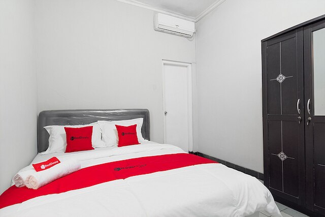 レッドドアーズ ニア バティック チューリス セラケット 2