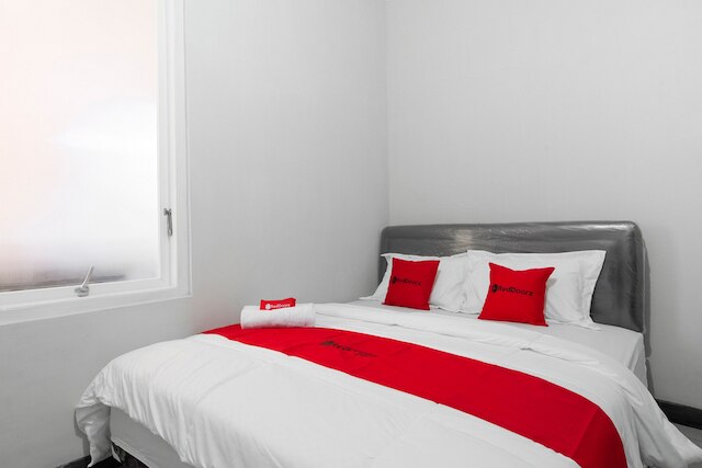 レッドドアーズ ニア バティック チューリス セラケット 2