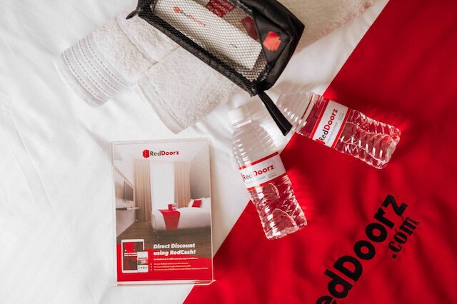 レッドドアーズ ニア バティック チューリス セラケット 2