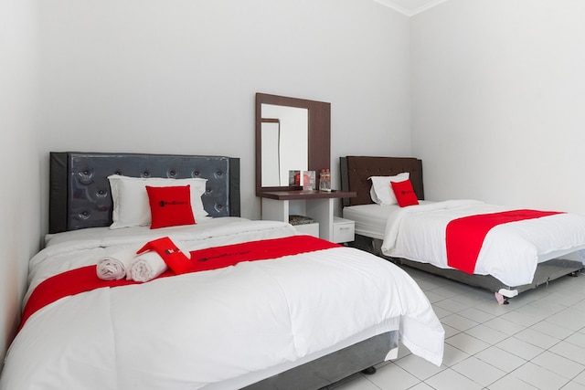 レッドドアーズ ニア バティック チューリス セラケット 2