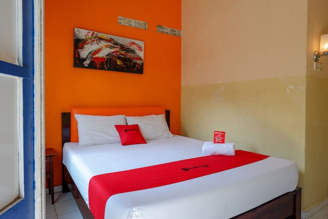 レッドドアーズ アット プラウィロタマン