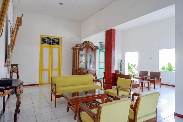 レッドドアーズ アット プラウィロタマン