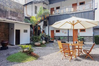 レッドドアーズ ニア ヴェロドローム マラン 2