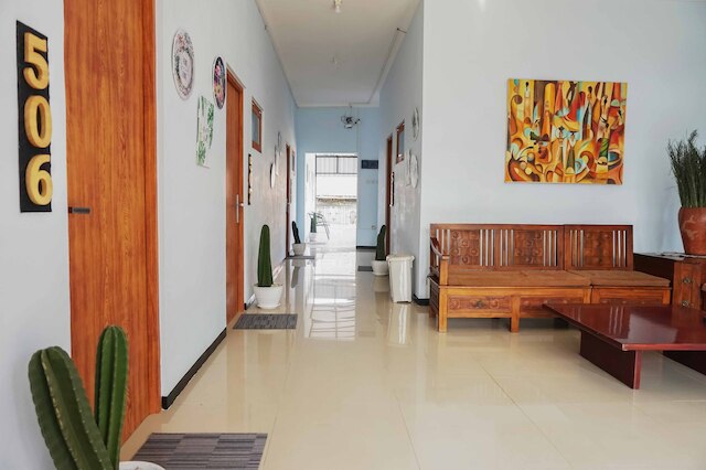 レッドドアーズ ニア ヴェロドローム マラン 2