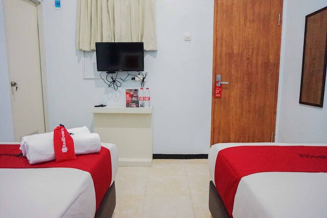 レッドドアーズ ニア ヴェロドローム マラン 2