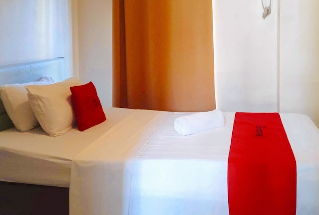 レッドドアーズ ニア ランダーズ スーパーストーレ セブ シティ