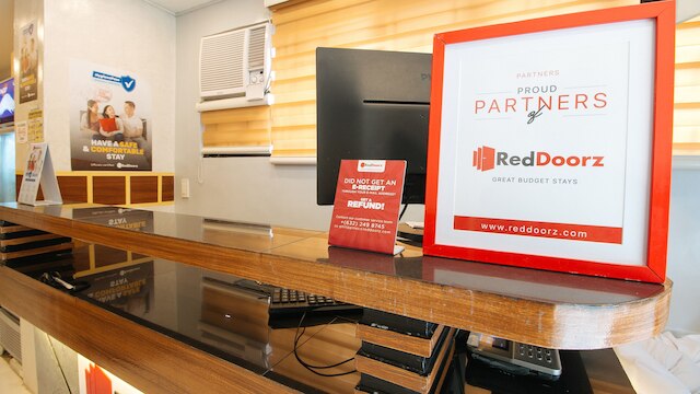 レッドドアーズ ッ ピイ マーガル サンパロク マニラ