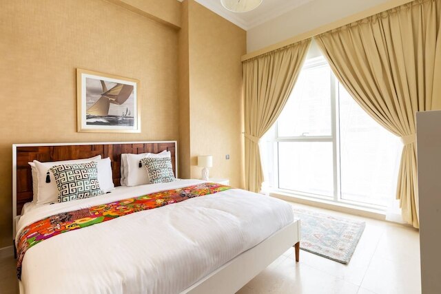 ユニーク デザイナー インスパイアッド 3 ベッドルーム イン ダウンタウン ドバイ