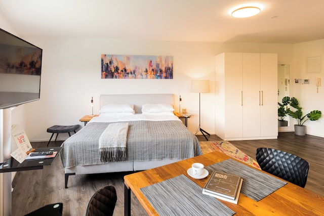 アーバン アイランド - リバーサイド アパートメンツ