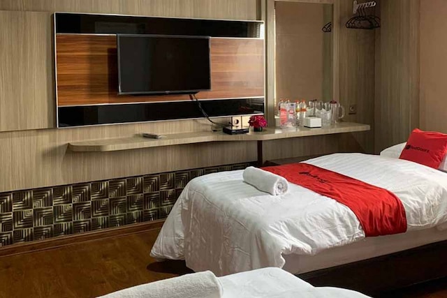 レッドドアーズ プラス アット シンパン USU メダン