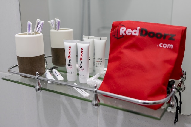 レッドドアーズ プラス アット シンパン USU メダン