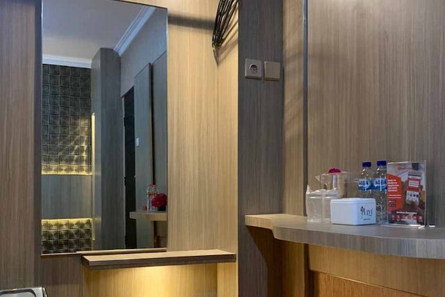 レッドドアーズ プラス アット シンパン USU メダン