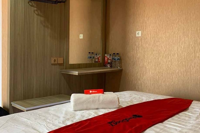 レッドドアーズ プラス アット シンパン USU メダン