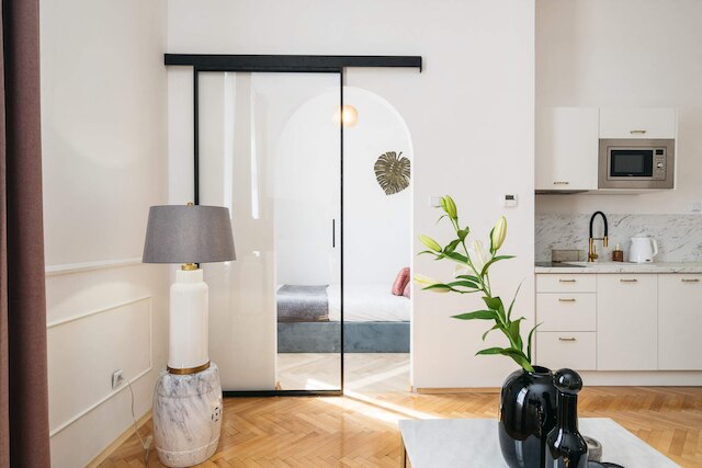 ルナ アパートメント - ロフトアフェア