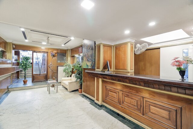 オクターブ チャーチ イン