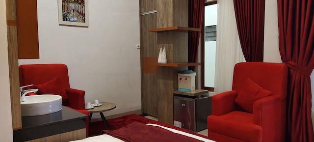 D&D ゲスト ハウス & カフェ シャリア