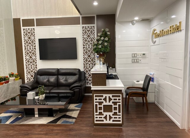 ザ ムーン ホテル 2