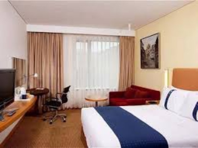 ホテル R イン デリー