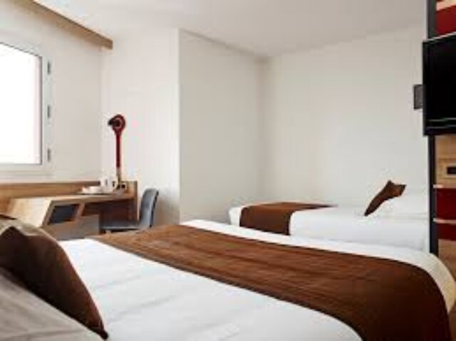 ホテル R イン デリー