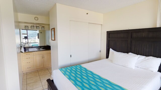 アップデートされた 22nd フロア ワイキキ コンド - フリーパーキング & WiFi - 大家族に理想的！ バイ ココ リゾート バケーション レンタルズ