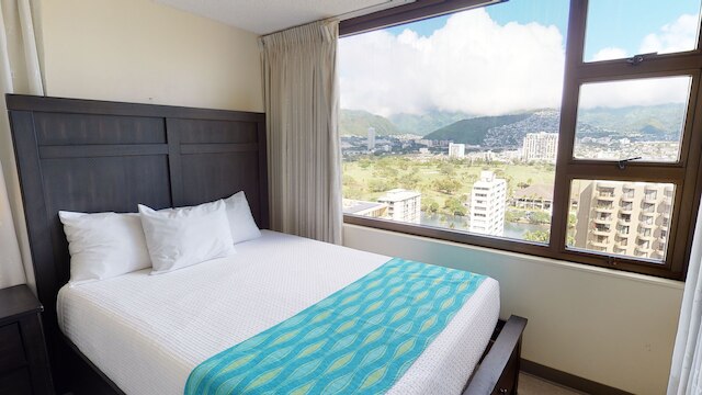 アップデートされた 22nd フロア ワイキキ コンド - フリーパーキング & WiFi - 大家族に理想的！ バイ ココ リゾート バケーション レンタルズ