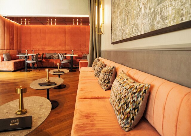 ミアノ オテル & バー