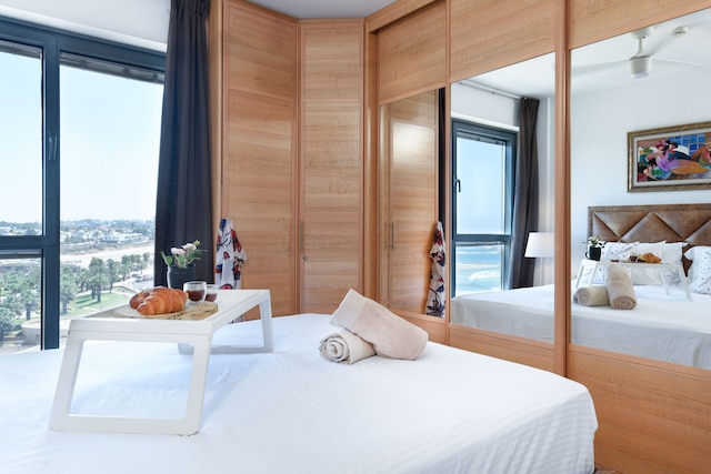 デラックス 3 ベッド マリーナ アパートメント イン ヘーツリア