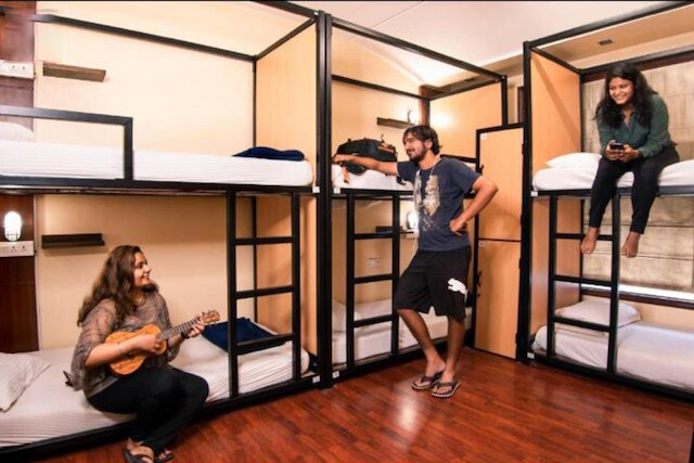 シュブハム ヴィラス - ホステル