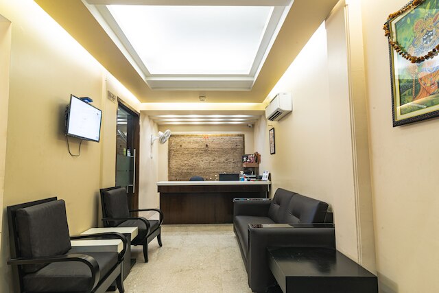 シュブハム ヴィラス - ホステル