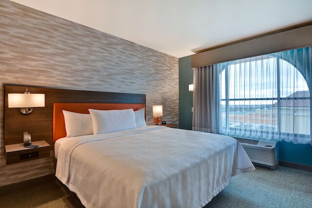 ホーム 2 スイーツ バイ ヒルトン オーランド アット フラミンゴ クロッシングス