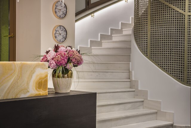 ロイヤルティ ホテル アテネ