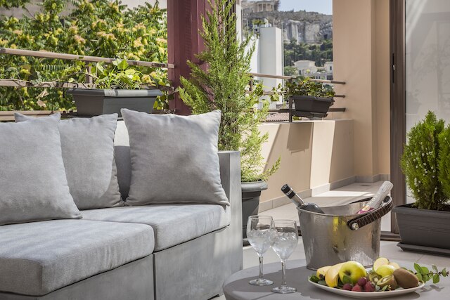 ロイヤルティ ホテル アテネ