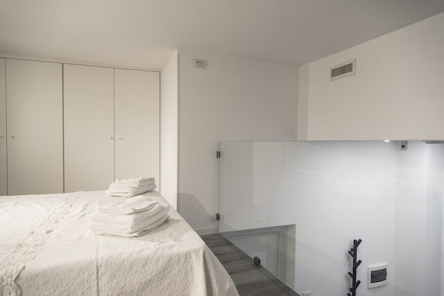 コンテンポラリー 2 ベッドルーム フラット ニア ユニバーシティ