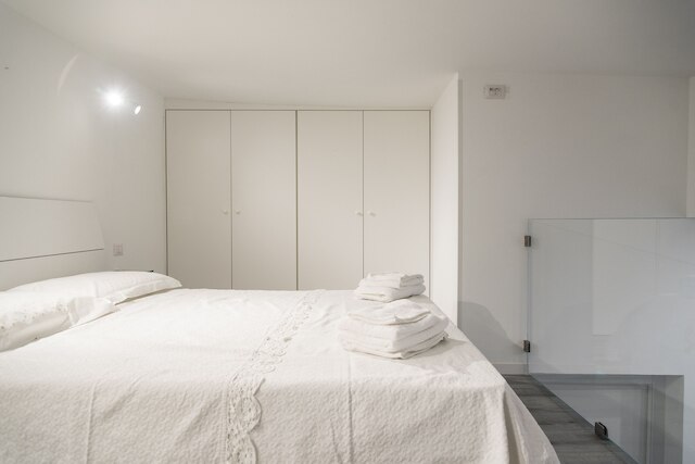 コンテンポラリー 2 ベッドルーム フラット ニア ユニバーシティ