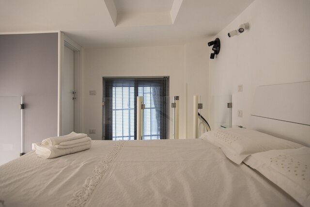 コンテンポラリー 2 ベッドルーム フラット ニア ユニバーシティ