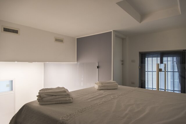 コンテンポラリー 2 ベッドルーム フラット ニア ユニバーシティ