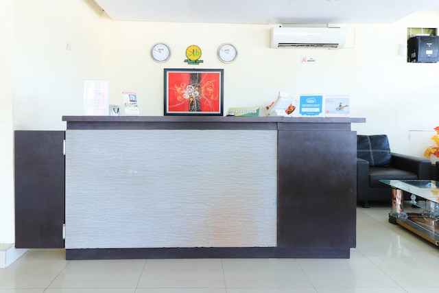 アル バダル ホテル シャリア マカッサル