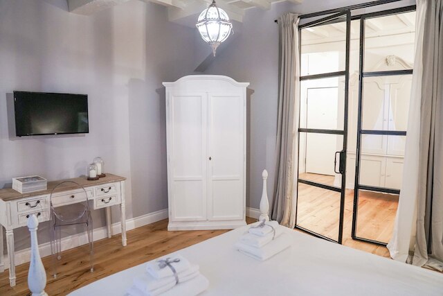 アート アパートメント ブラック & ホワイト