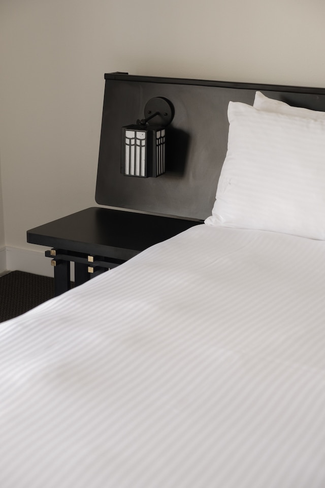 ハリウッド ヒルズ ホテル