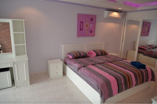 ジョムティエン ビーチ コンドミニアム サード フロア アパートメント